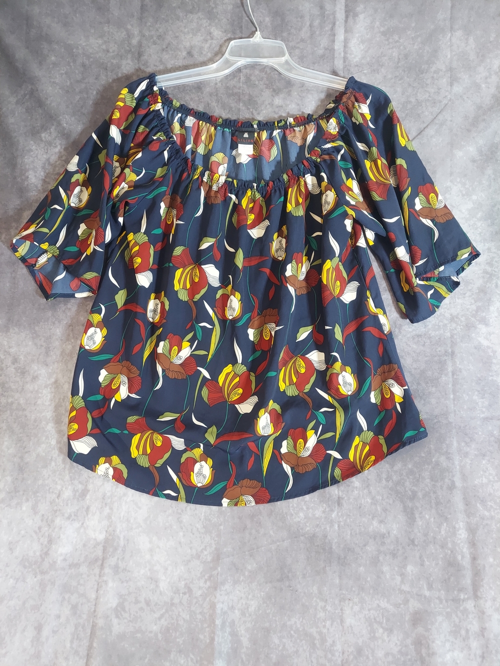 Lilian Off-Shoulder Floral Blouse in Navy. XL. NWOT.